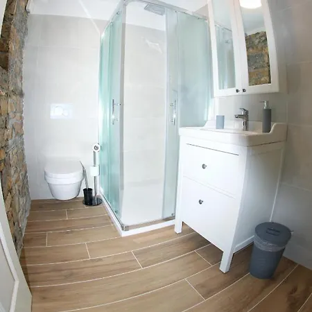 Pr' Marici Apartment *