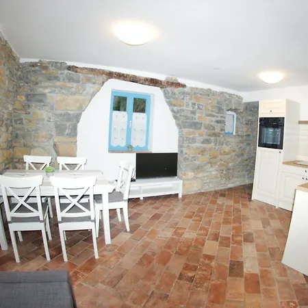 Pr' Marici Apartment